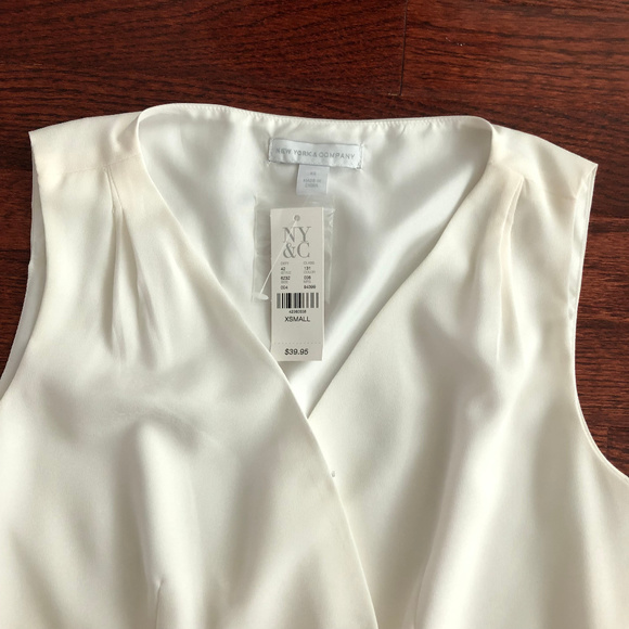 NEW YORK & CO - Blouse - Picture 2 of 7